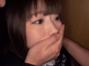 「やめてぇ！」パイパンロリＪＫが強姦集団に押し入られて凌辱レ●プされてしまう